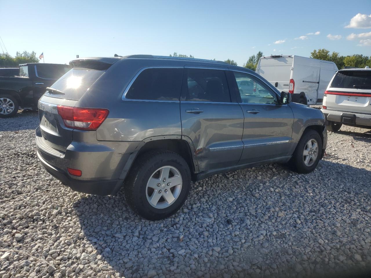 2012 Jeep Grand Cherokee Laredo - Image 3