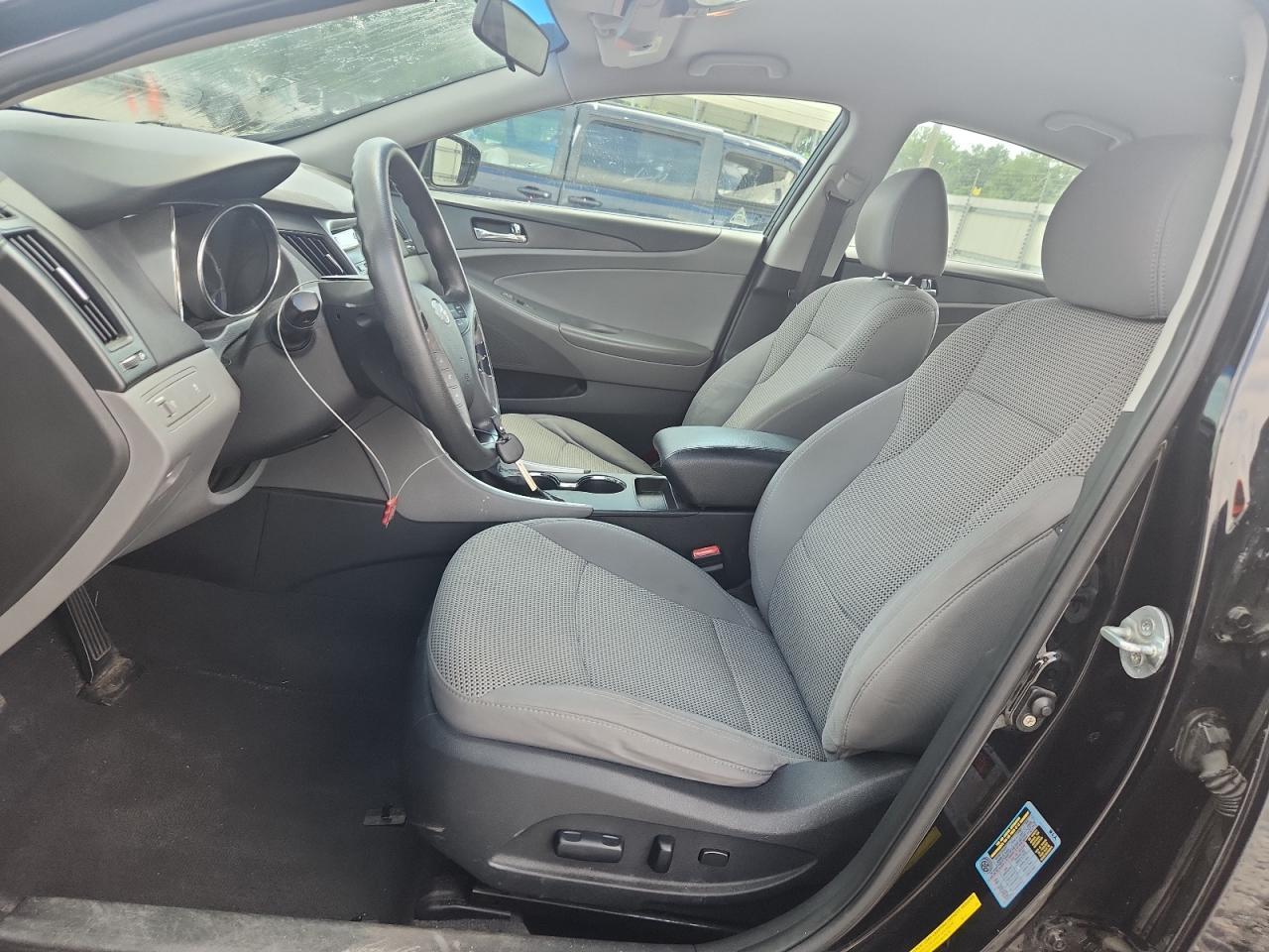 2011 Hyundai Sonata Gls - Image 7