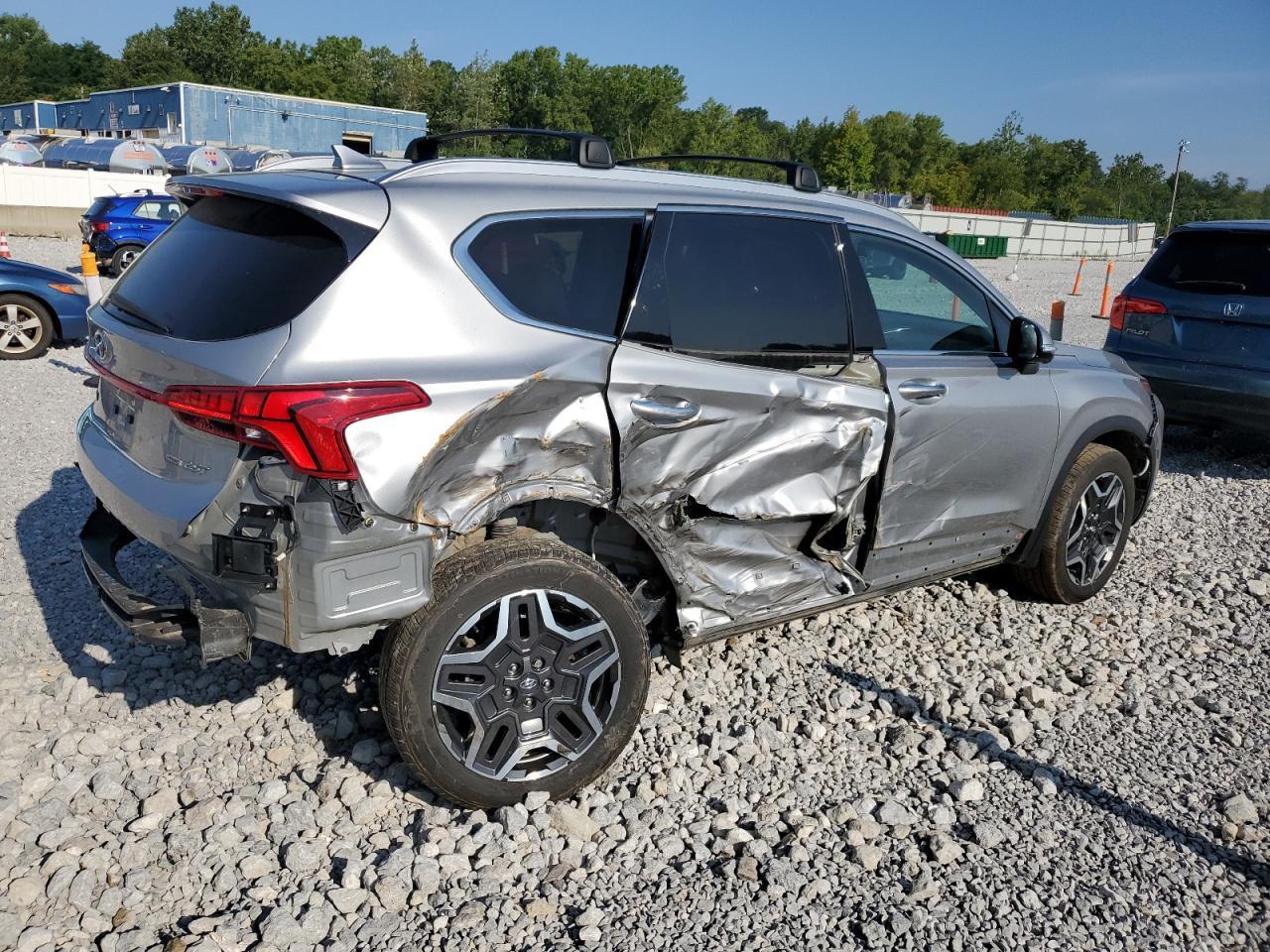 2022 Hyundai Santa Fe Limited - Фото 3