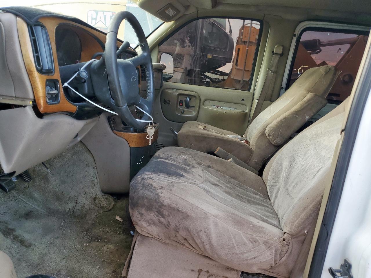 1999 Chevrolet Express G1500 - Фото 7