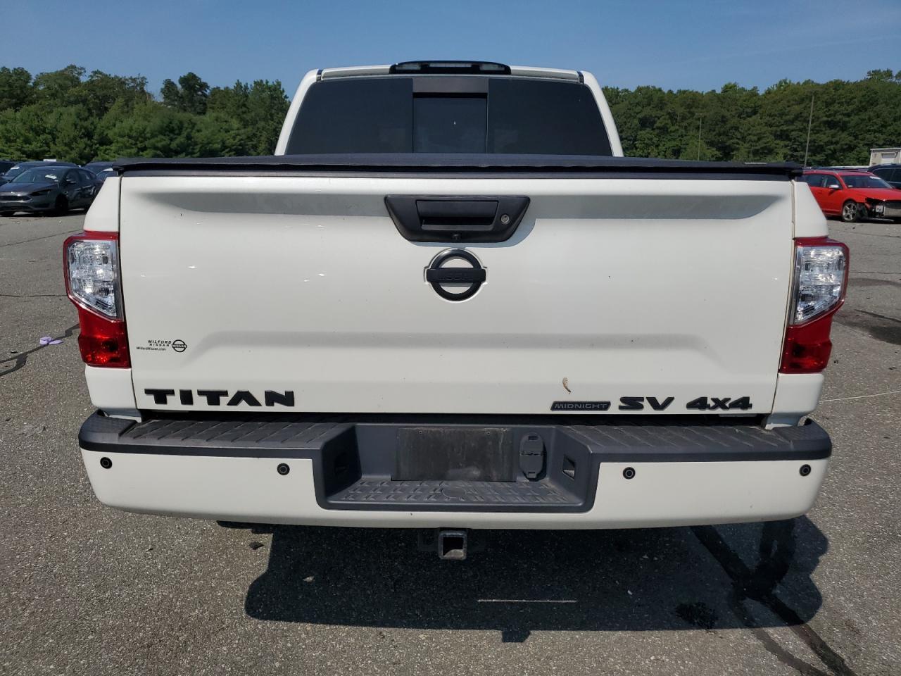 2019 Nissan Titan Sv - Image 6
