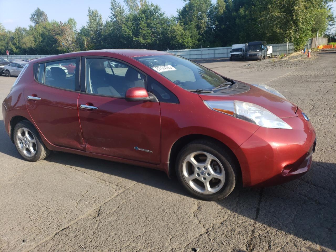 2013 Nissan Leaf S - Image 4