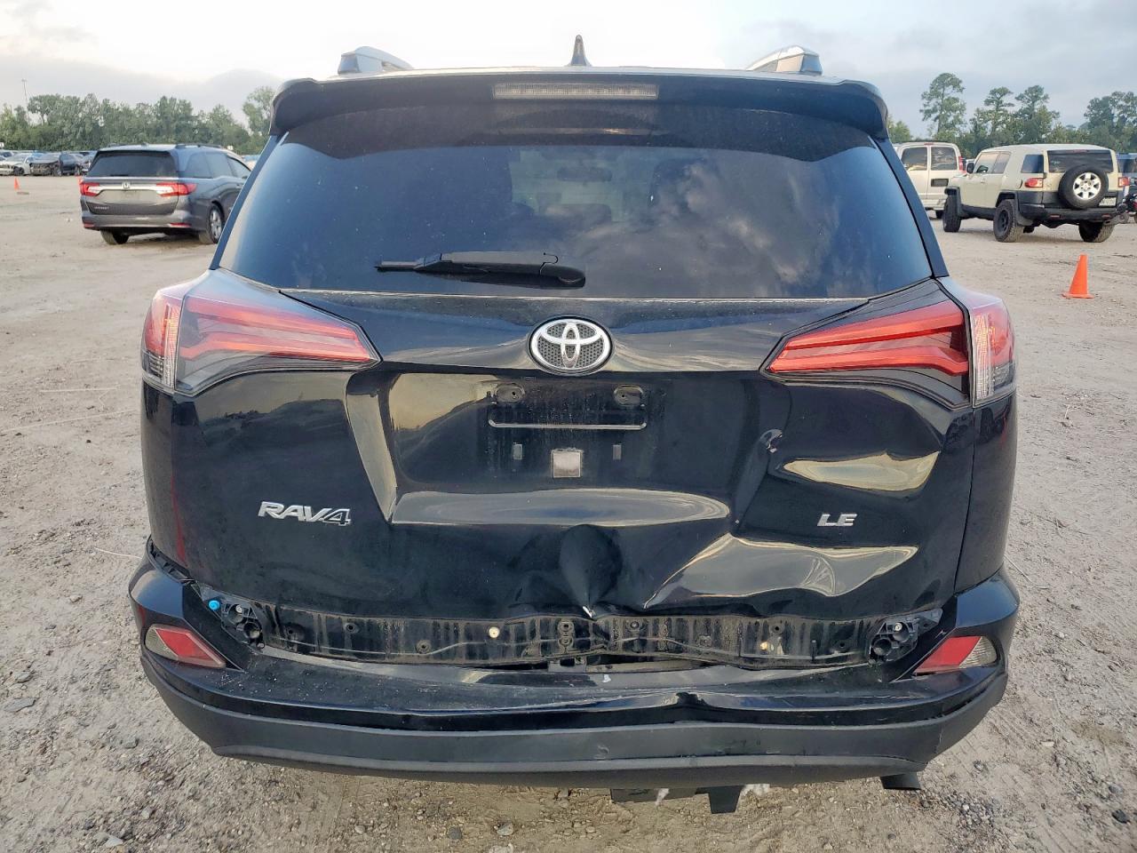 2016 Toyota Rav4 Le - Фото 6