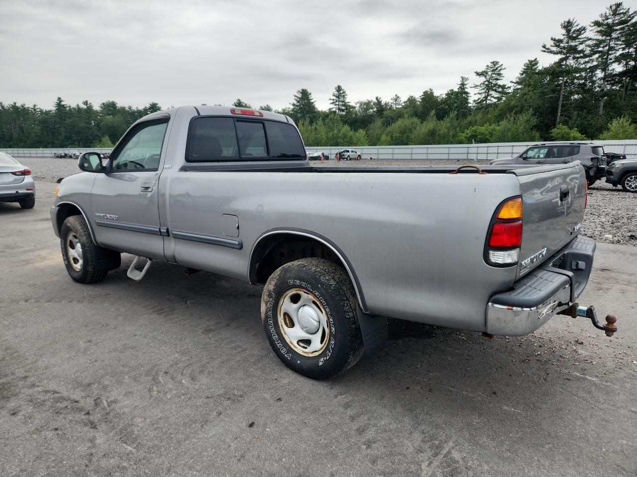 2004 Toyota Tundra Sr5 - Image 2