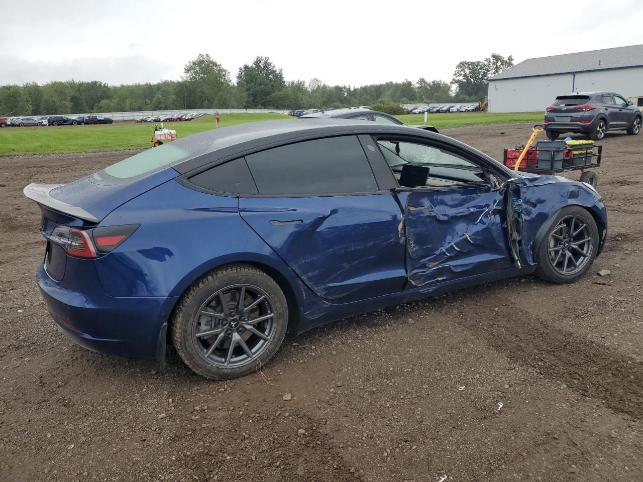 2019 Tesla Model 3 - Фото 3