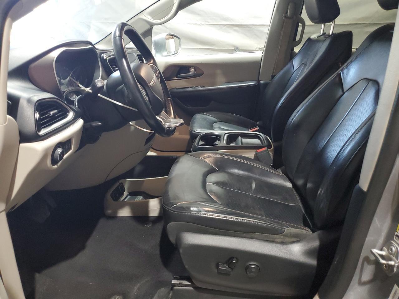 2018 Chrysler Pacifica Touring L - Фото 7