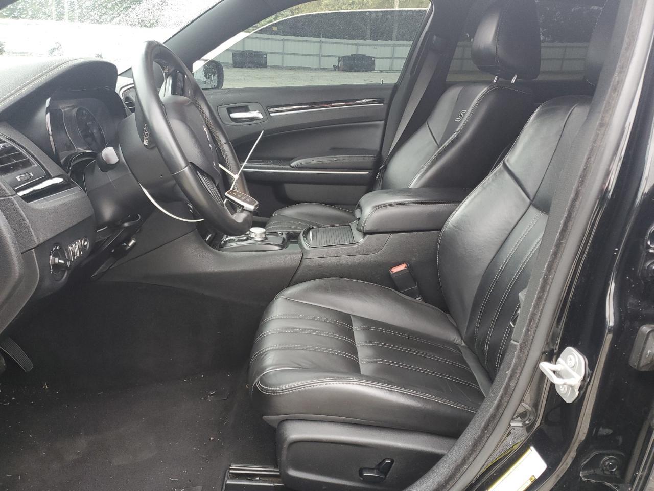 2019 Chrysler 300 S - Image 7