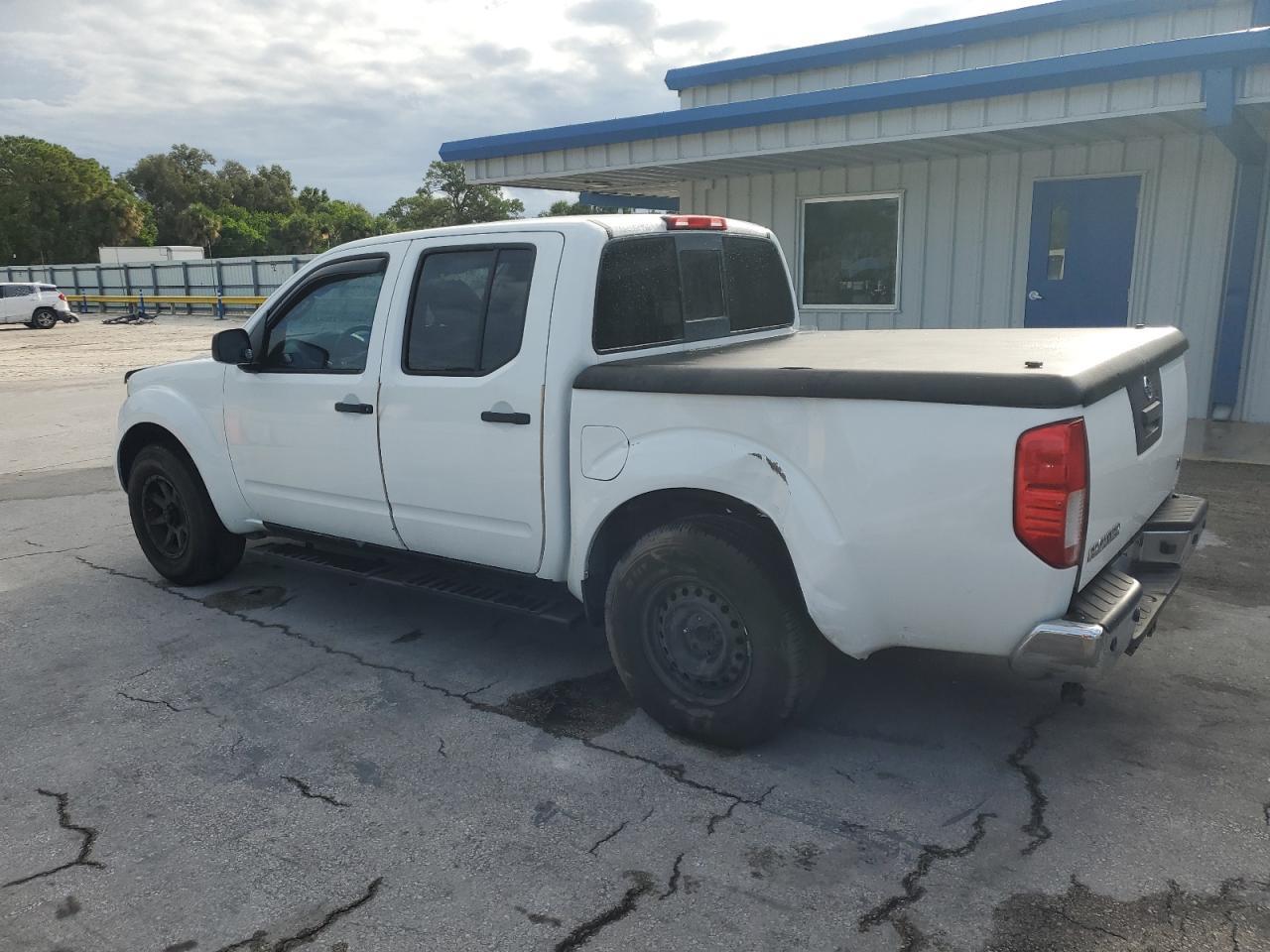 2016 Nissan Frontier S - Image 2