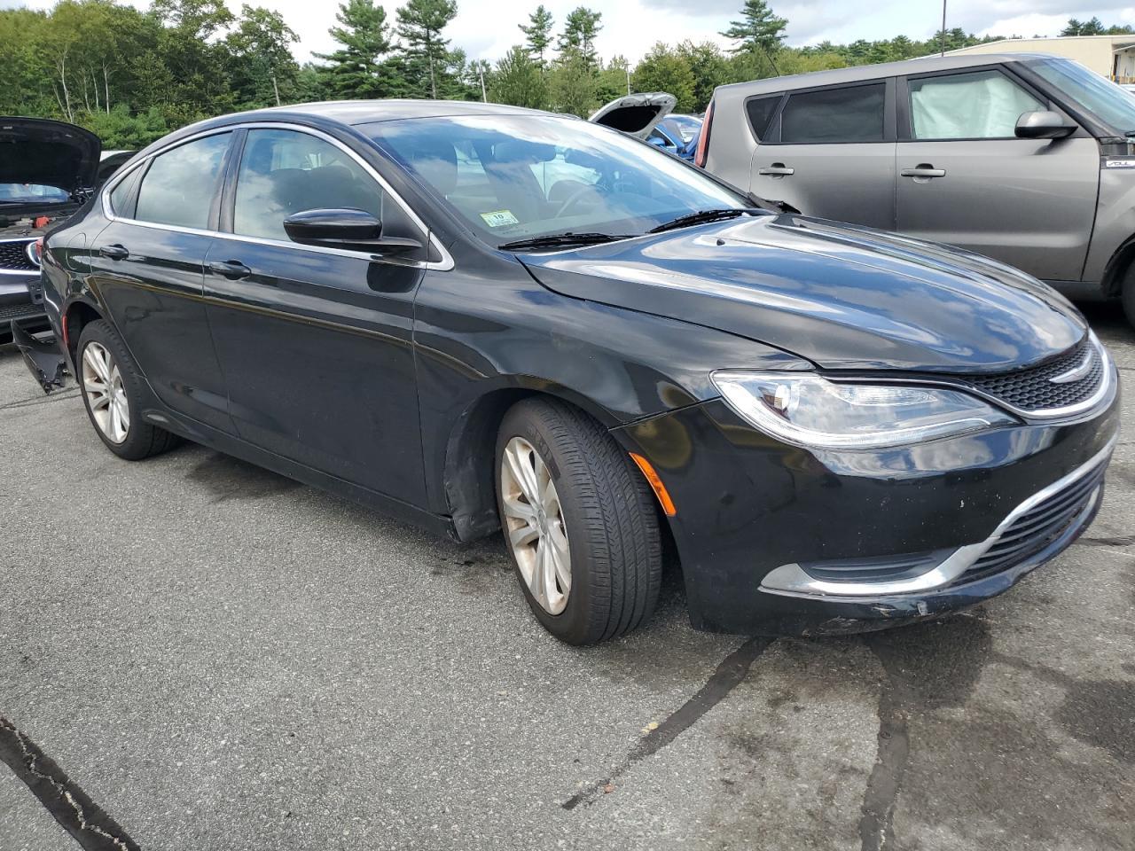2016 Chrysler 200 Limited - Фото 4
