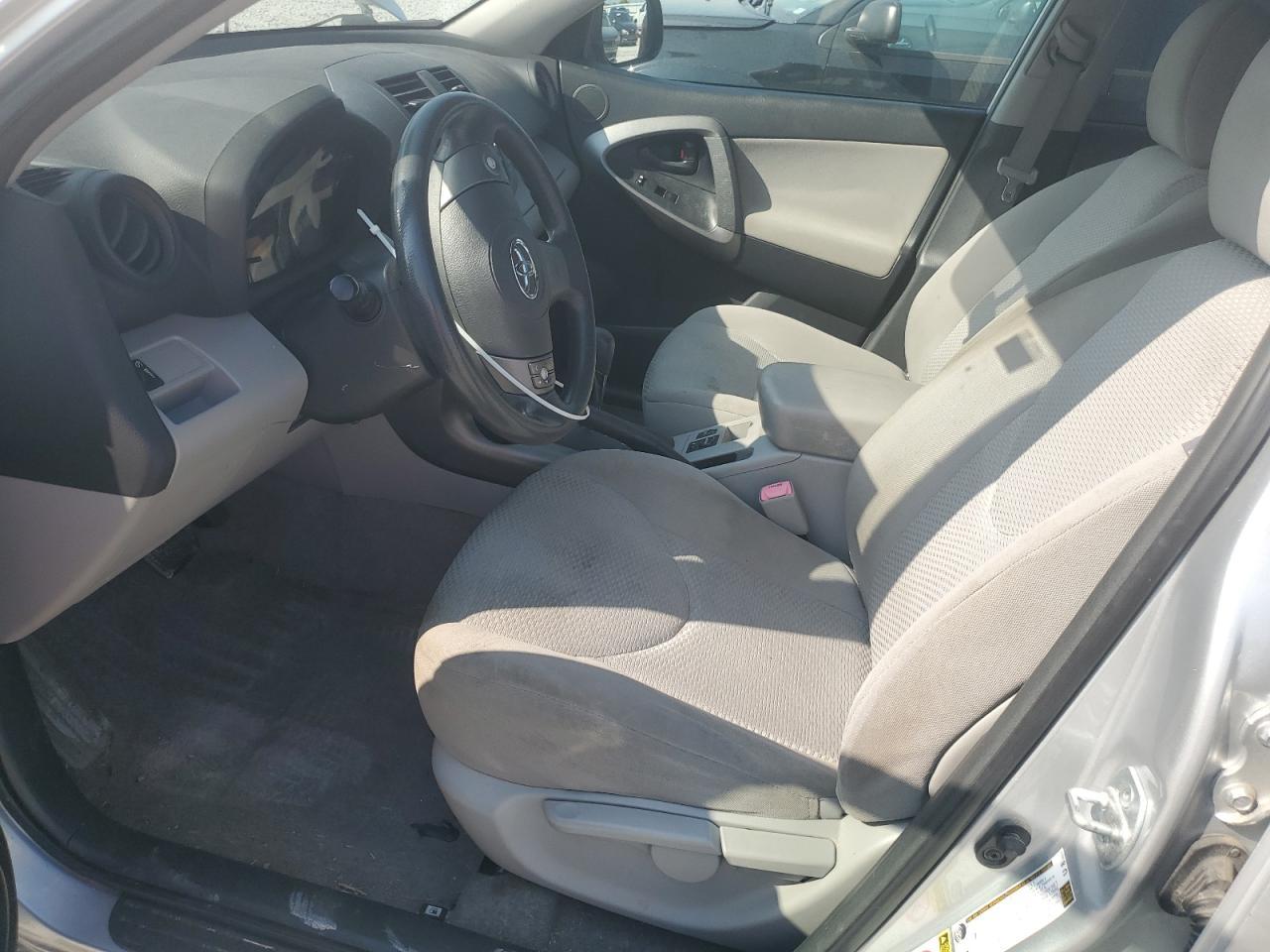 2011 Toyota Rav4 - Фото 7