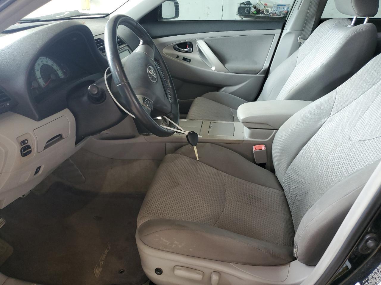 2010 Toyota Camry Se - Фото 7