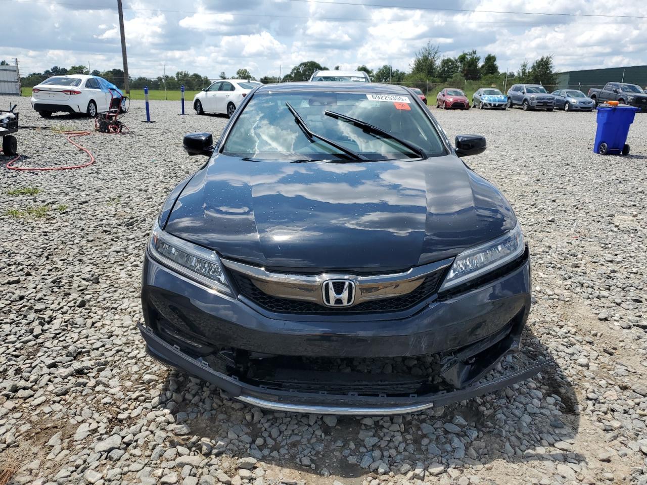 2017 Honda Accord Touring - Фото 5