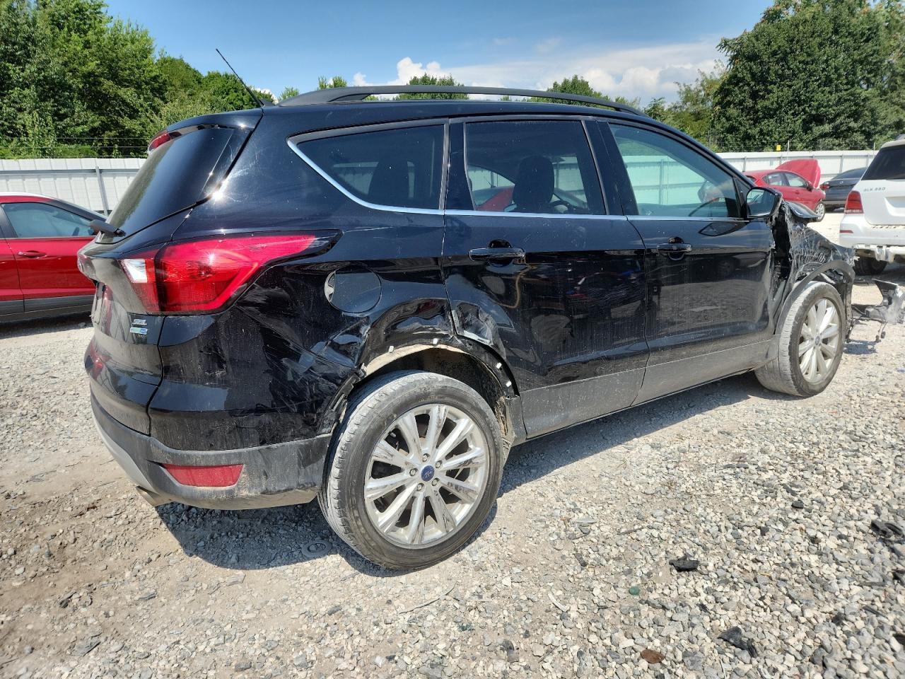 2019 Ford Escape Sel - Image 3