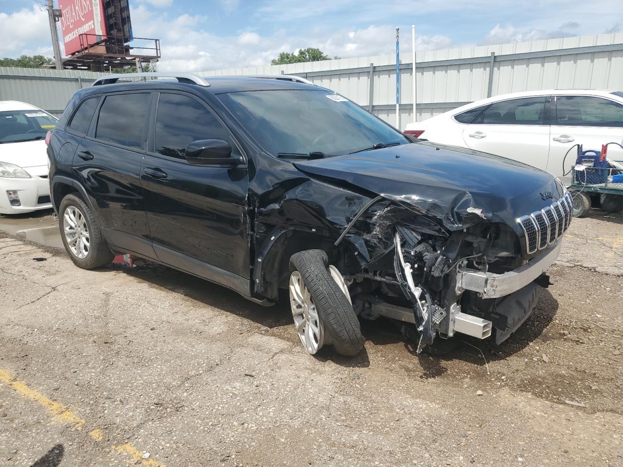 2020 Jeep Cherokee Latitude - Image 4