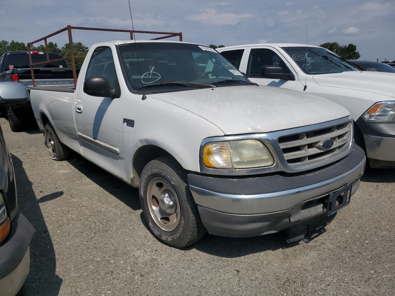 2003 Ford F150 - Image 4