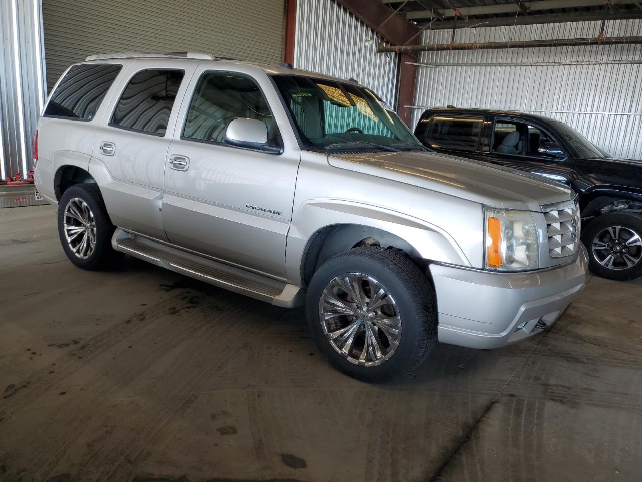 2005 Cadillac Escalade Luxury - Фото 4