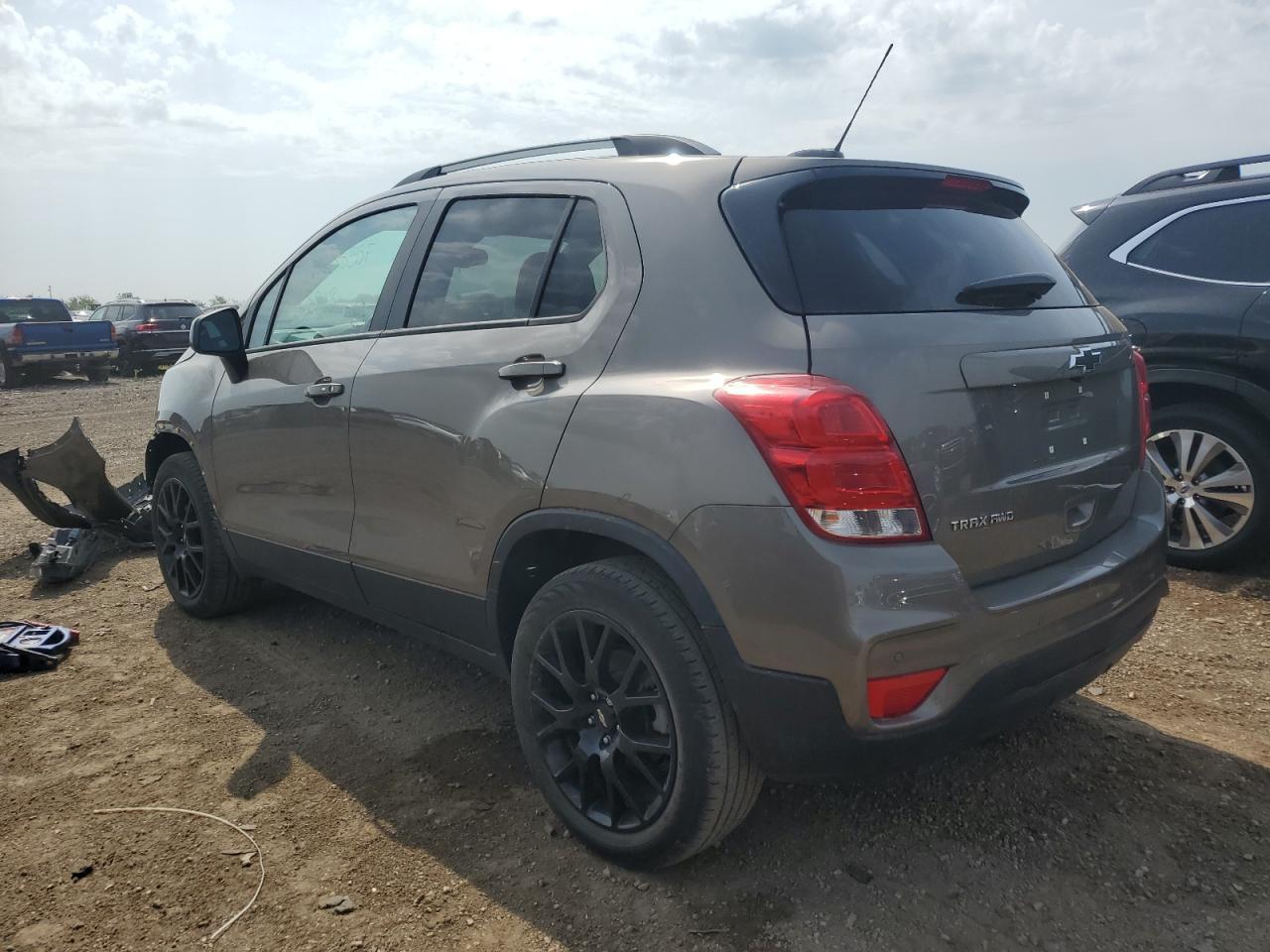 2022 Chevrolet Trax 1Lt - Image 2