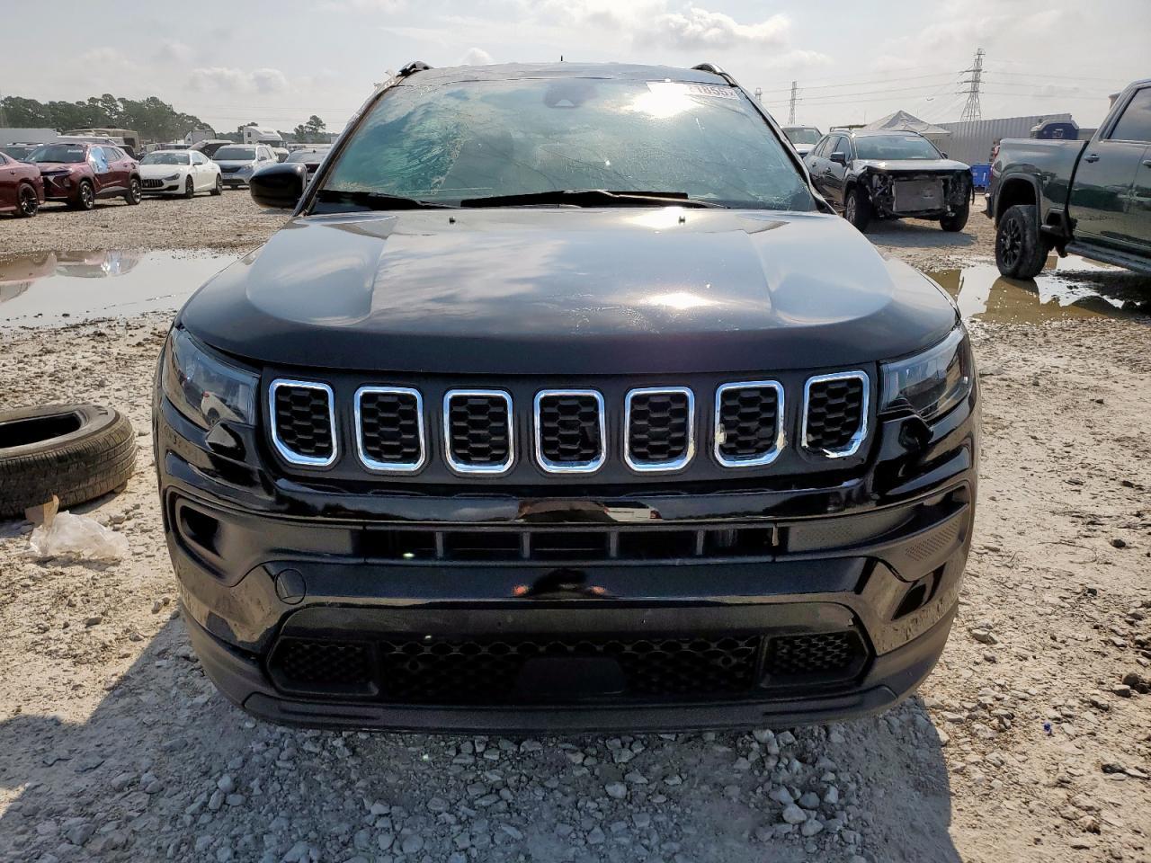 2024 Jeep Compass Latitude - Фото 5
