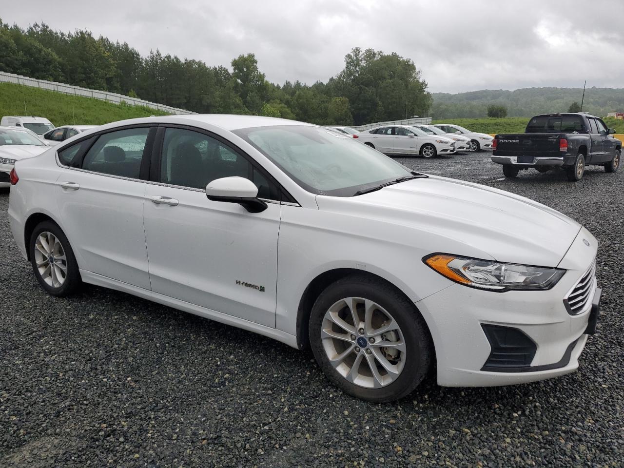 2019 Ford Fusion Se - Image 4
