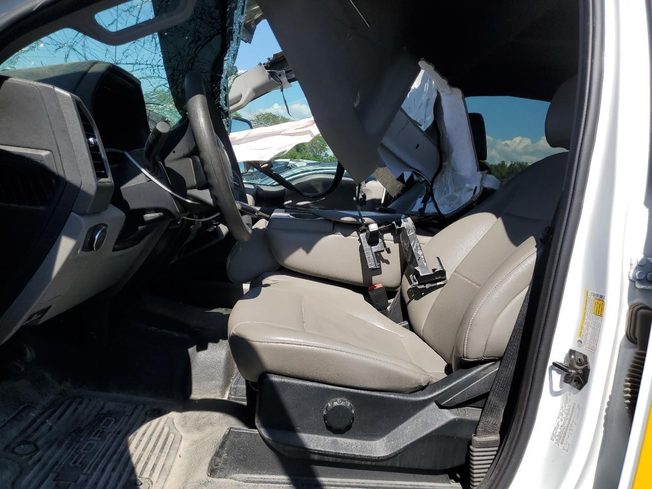 2021 Ford F250 Super Duty - Фото 7