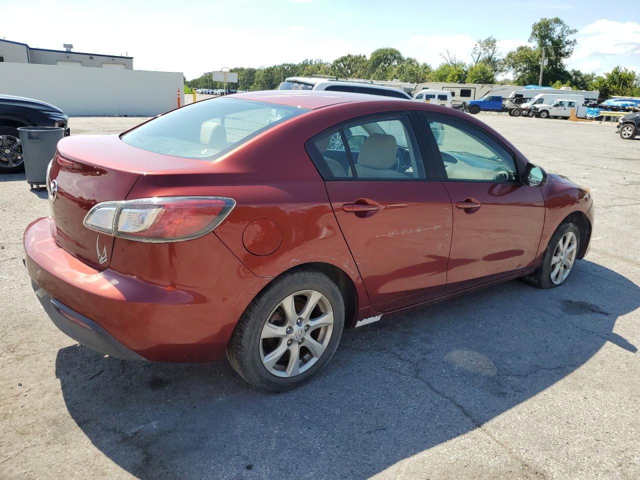 2010 Mazda 3 I - Image 3
