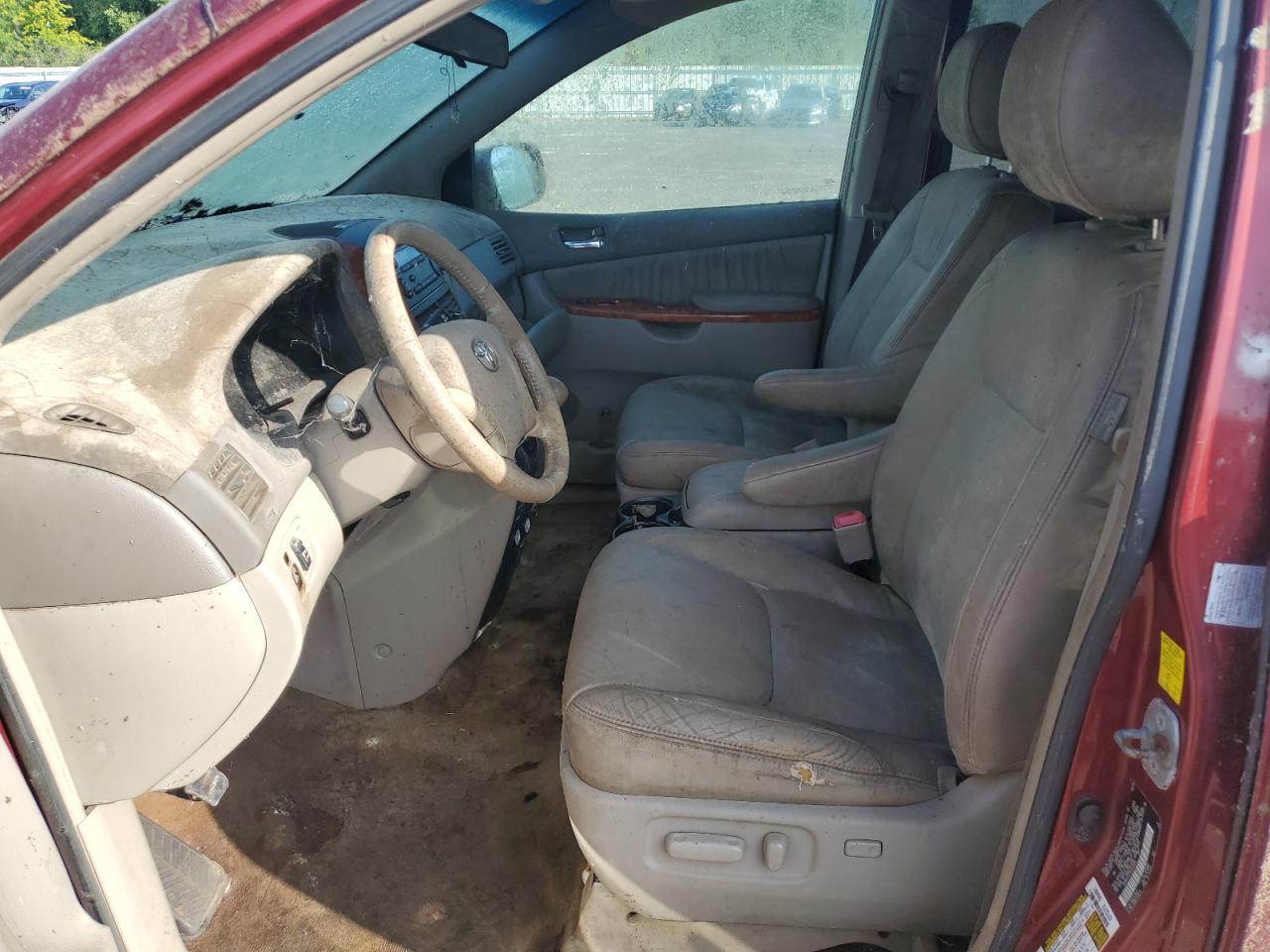 2010 Toyota Sienna Xle - Image 7
