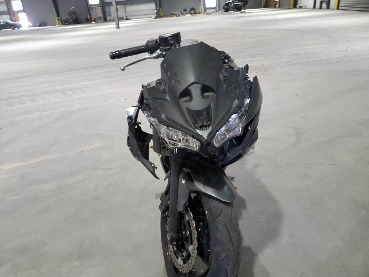 2022 Kawasaki Ex650 N - Фото 2