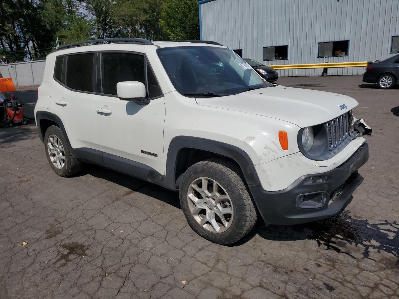 2015 Jeep Renegade Latitude - Image 4