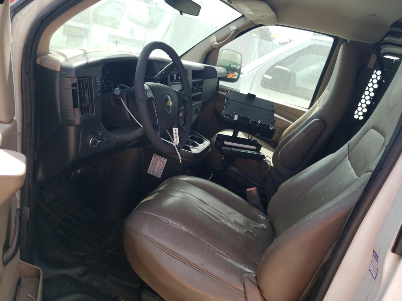 2011 Chevrolet Express G2500 - Image 7