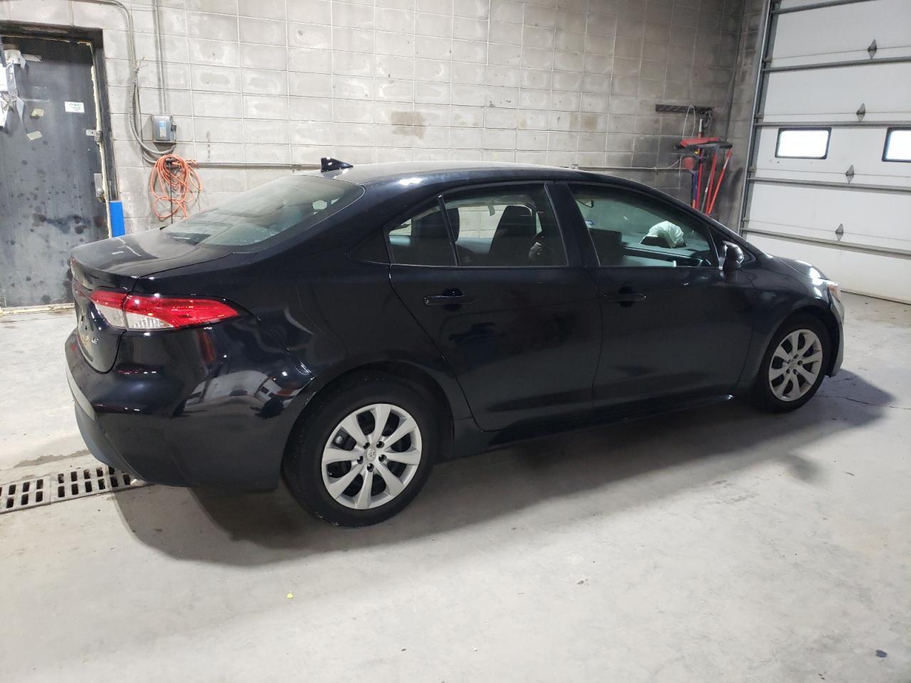 2023 Toyota Corolla Le - Image 3