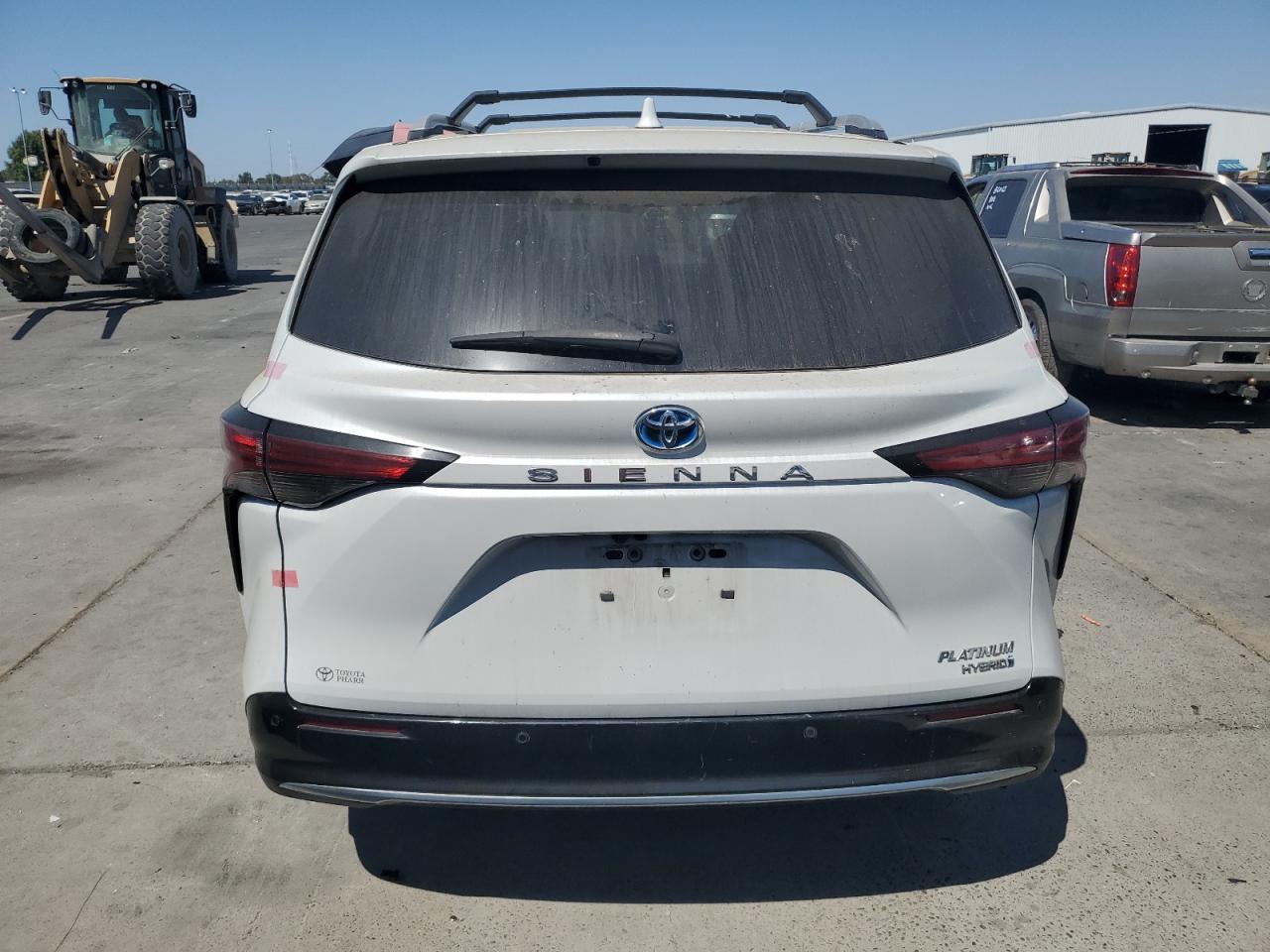 2022 Toyota Sienna Limited - Фото 6