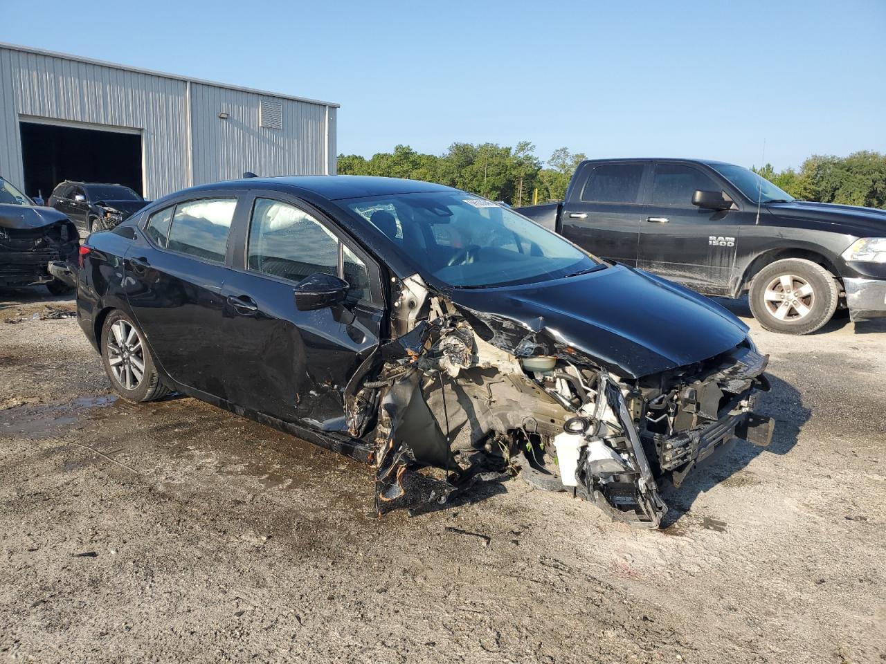 2021 Nissan Versa Sv - Фото 4