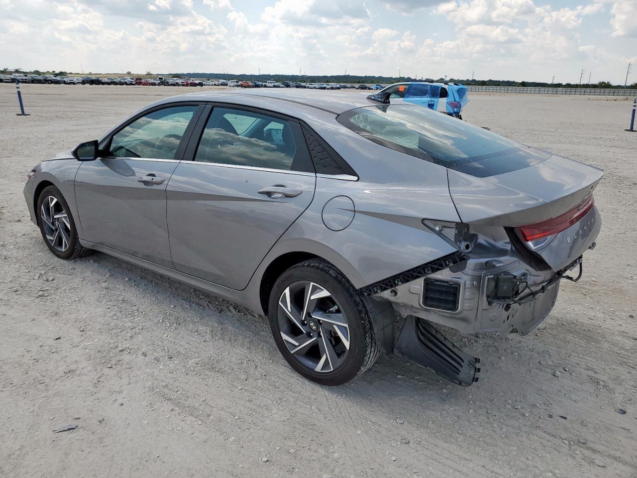 2025 Hyundai Elantra Sel - Фото 2