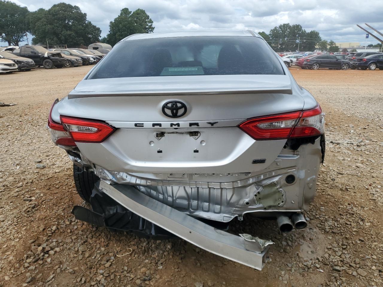 2018 Toyota Camry L - Фото 6