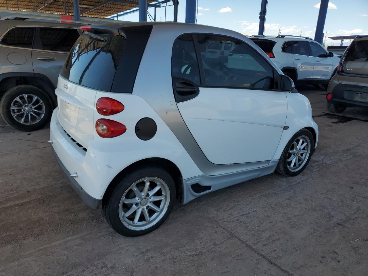 2009 Smart Fortwo Pure - Image 3