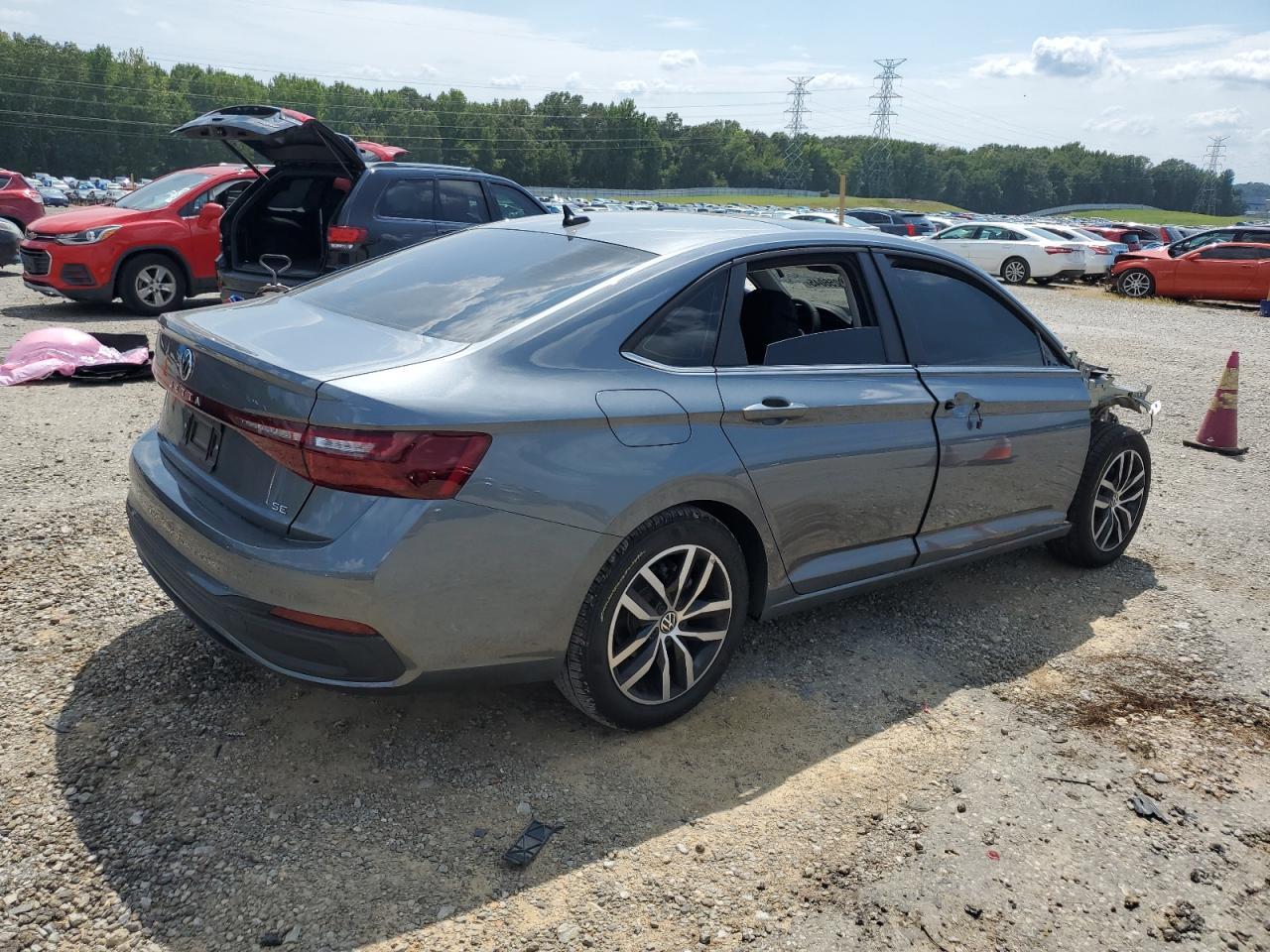 2025 Volkswagen Jetta Se - Фото 3