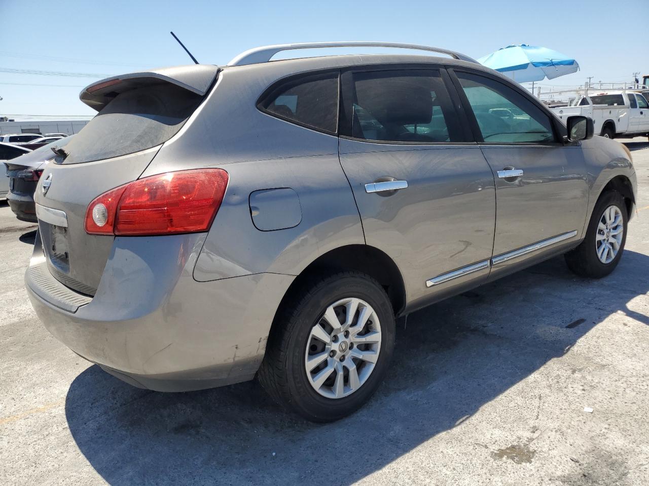 2015 Nissan Rogue Select S - Image 3