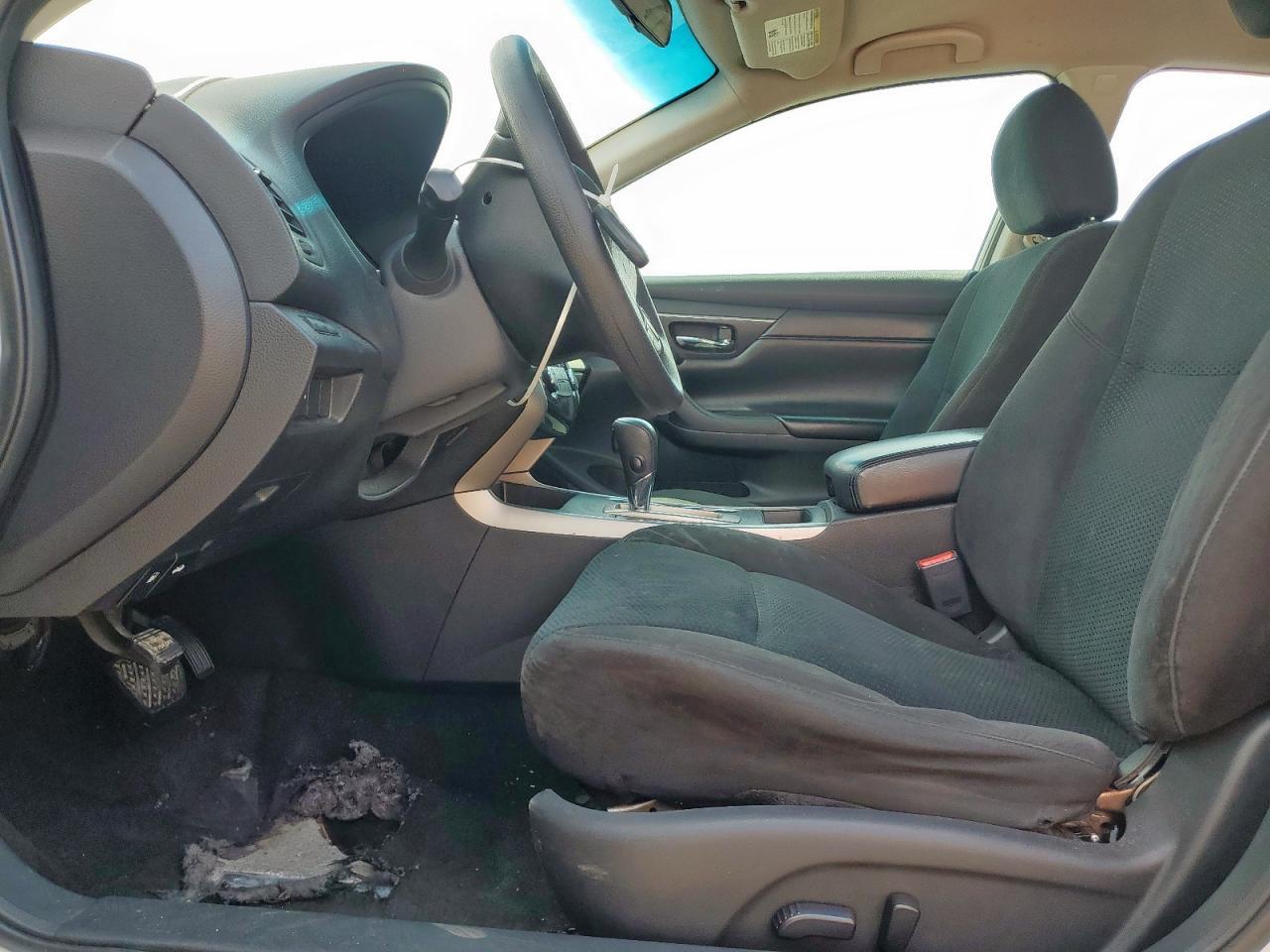 2015 Nissan Altima 2.5 - Фото 7
