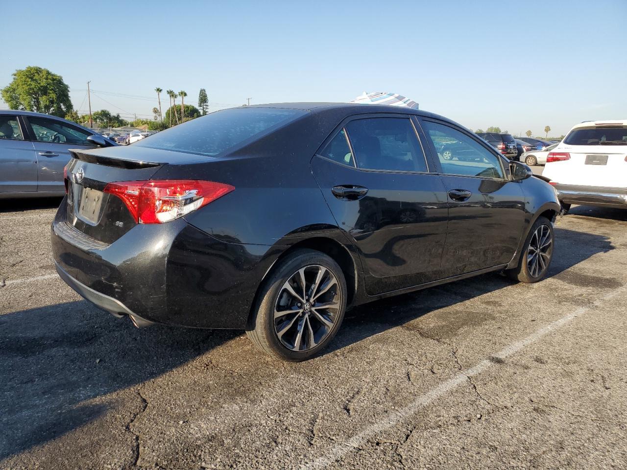 2019 Toyota Corolla L - Фото 3