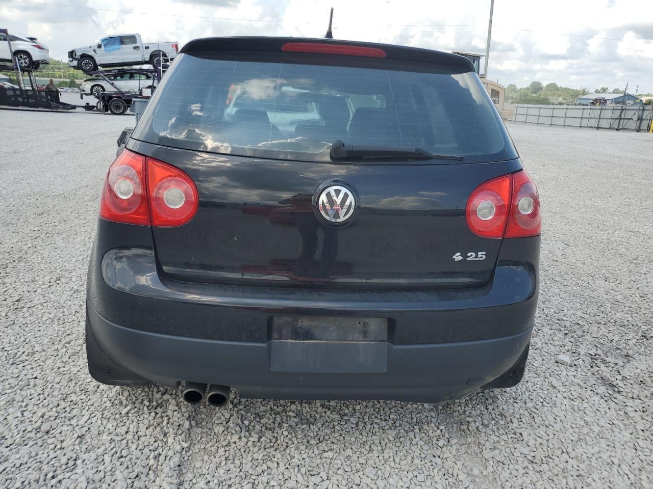 2009 Volkswagen Rabbit - Image 6