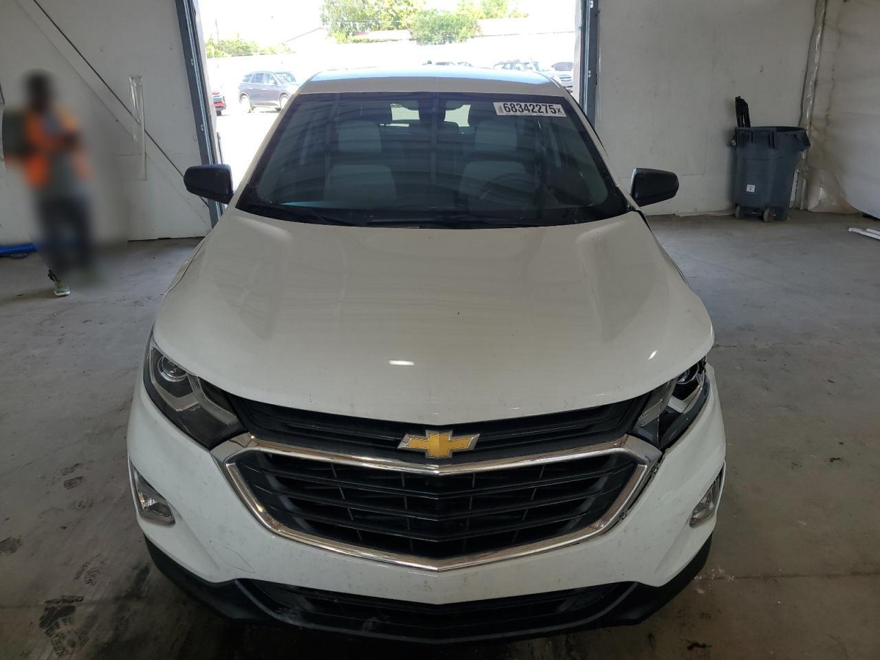 2021 Chevrolet Equinox Ls - Фото 5