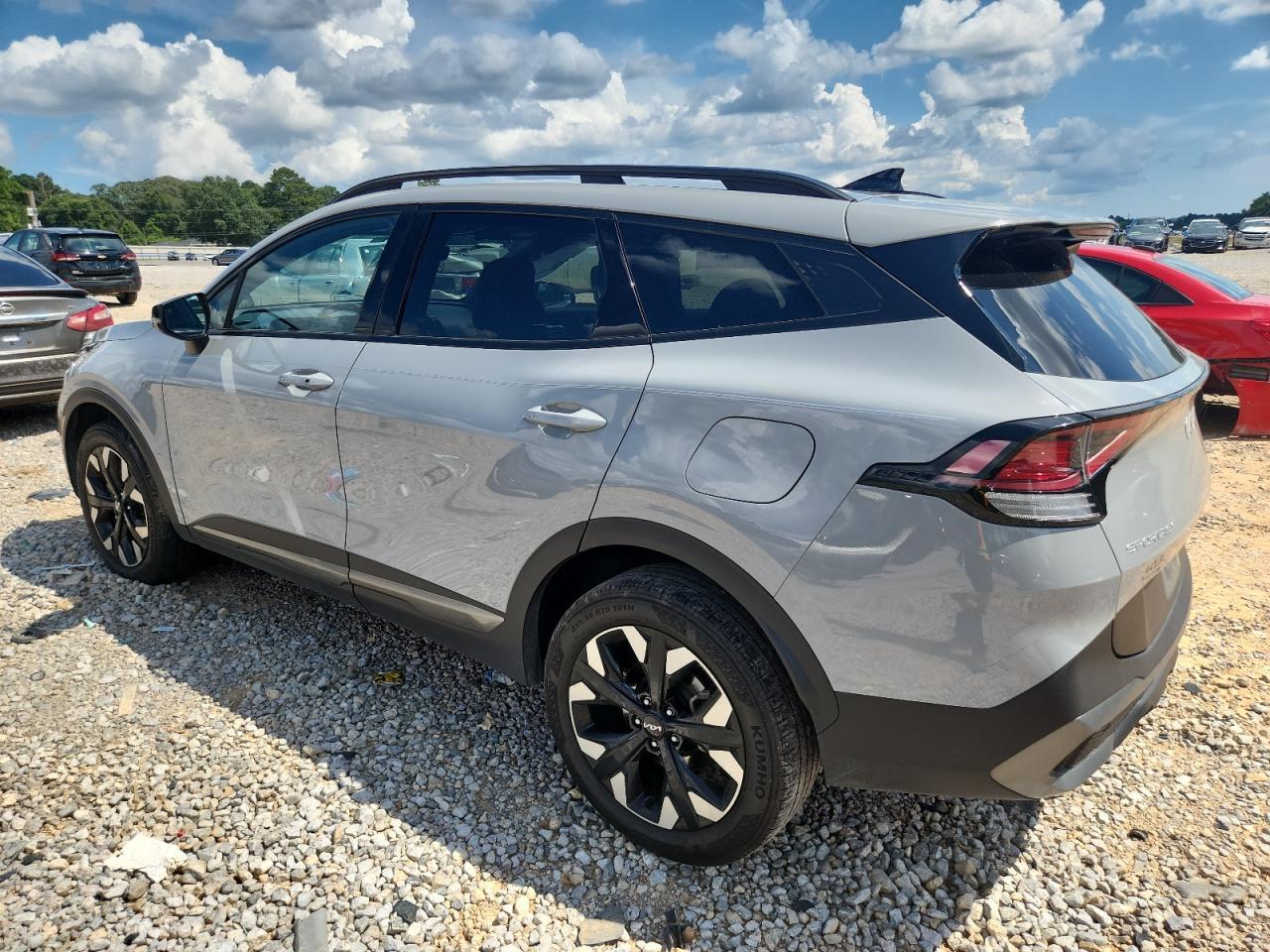 2024 Kia Sportage X Line - Image 2