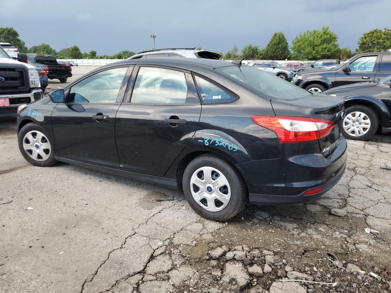 2013 Ford Focus S - Фото 2