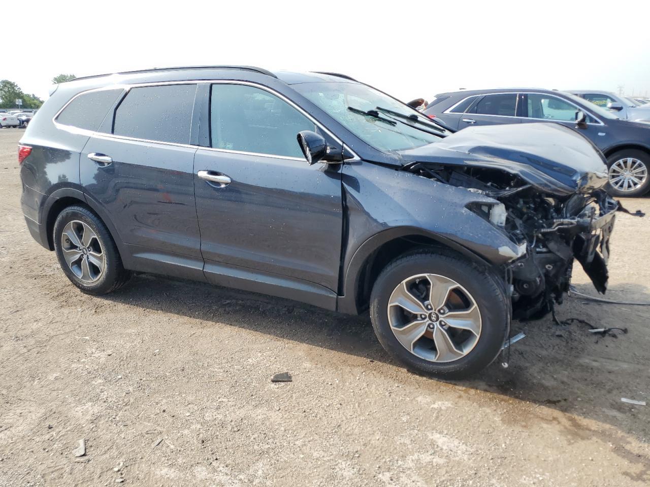 2015 Hyundai Santa Fe Gls - Image 4