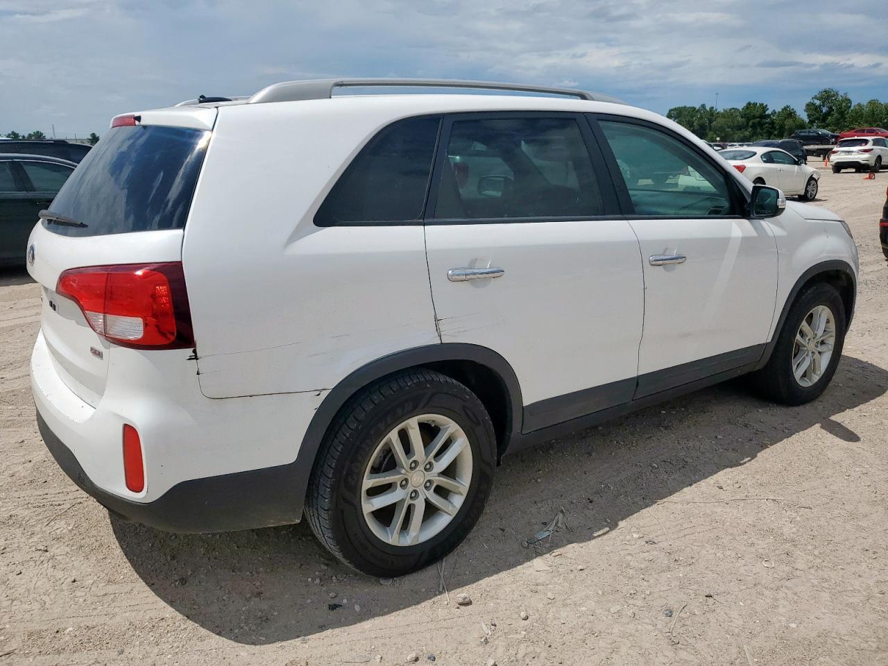 2015 Kia Sorento Lx - Image 3