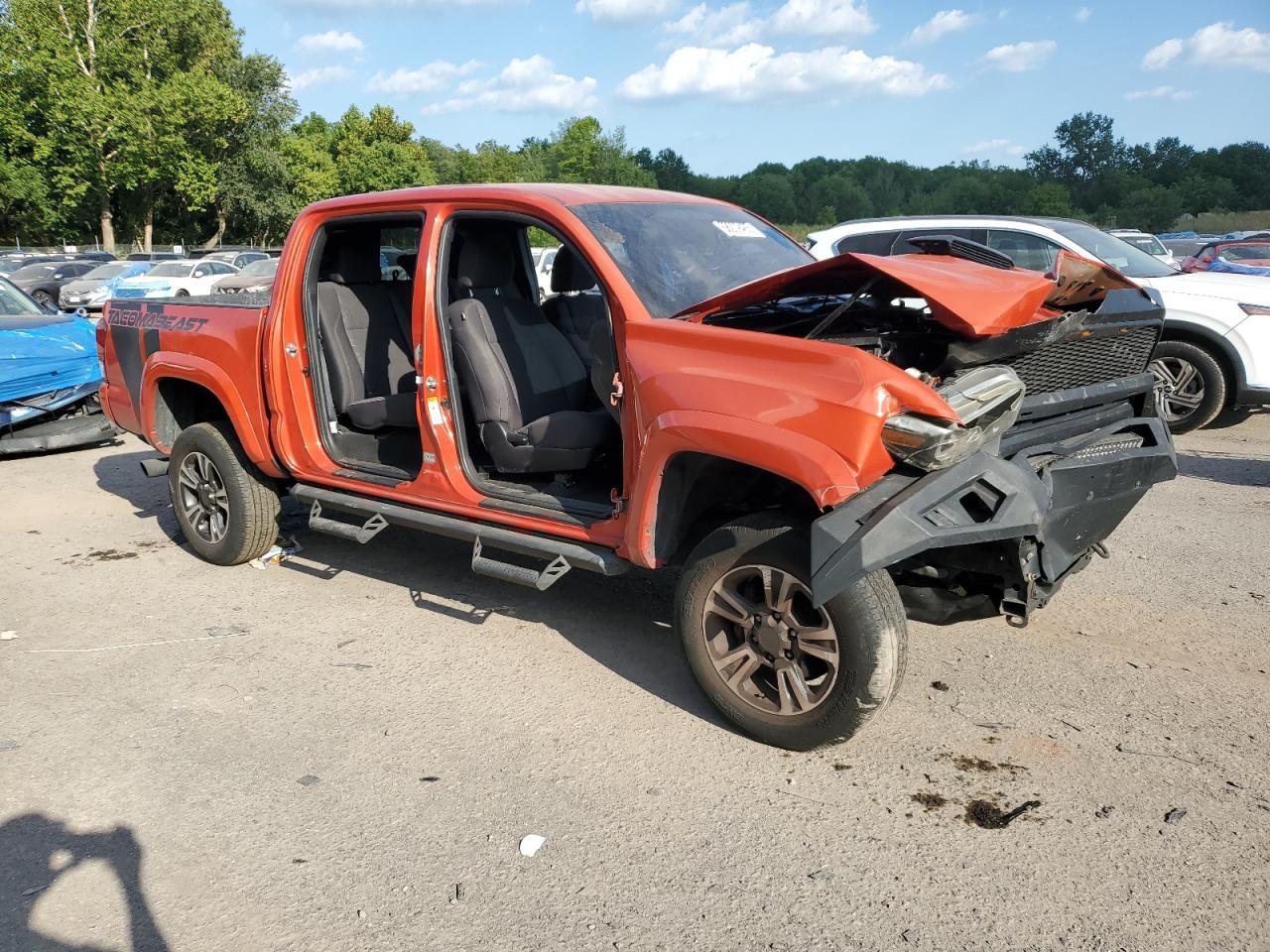 2017 Toyota Tacoma Double Cab - Image 4