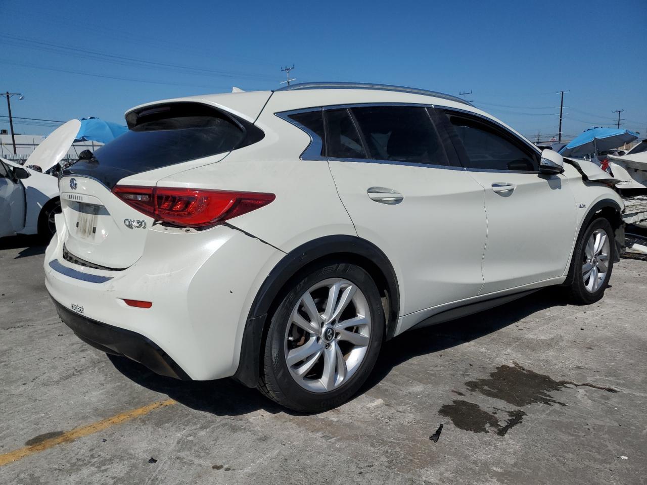 2018 Infiniti Qx30 Pure - Фото 3