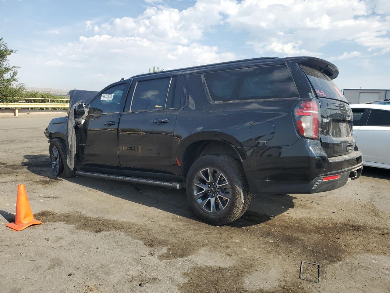 2024 Chevrolet Suburban K1500 Z71 - Фото 2