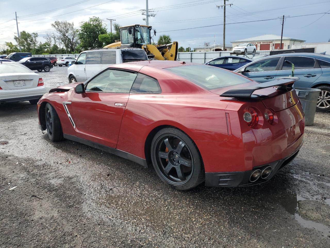 2015 Nissan Gt-R Premium - Фото 2