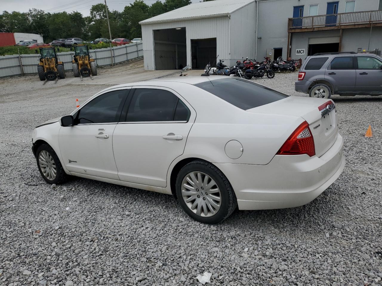 2012 Ford Fusion Hybrid - Фото 2